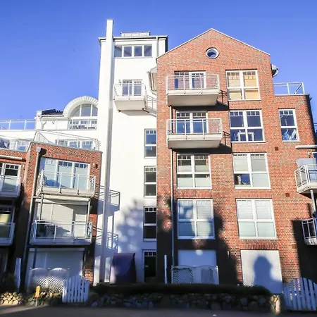 Ferienwohnung Strandvilla App. 27 *